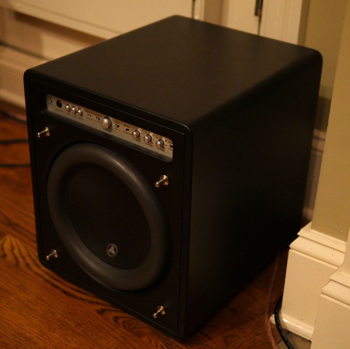 jl f110 subwoofer